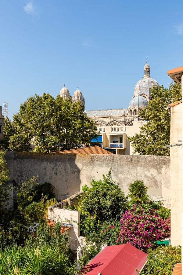 Le Panier Enchante - Suites & Loft - Terrasse Et Patio Au Dessus Du Vieux Port Marseille Luaran gambar